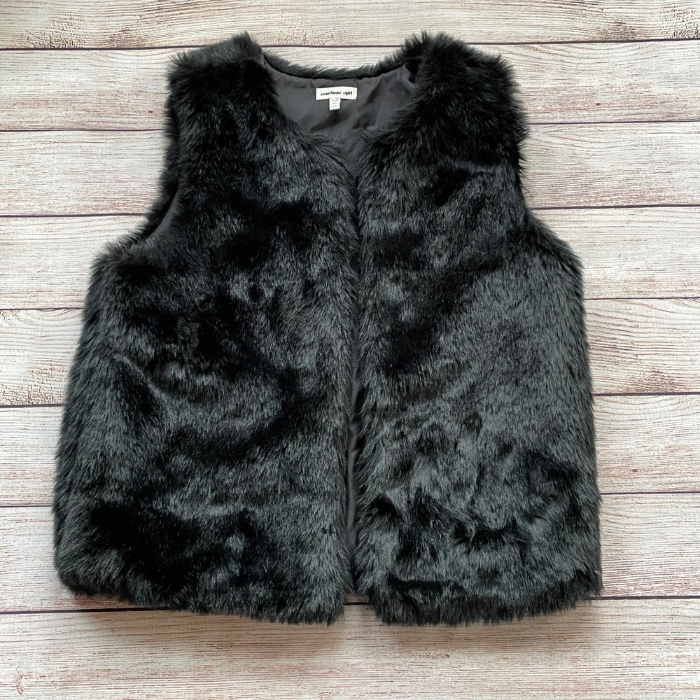 Monteau Girl Black Furry Vest